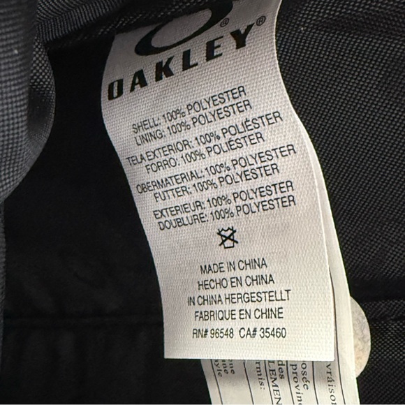 Oakley Works Pack 35L. Men's Backpack in Red and Black. Excellent condition! - Picture 11 of 11